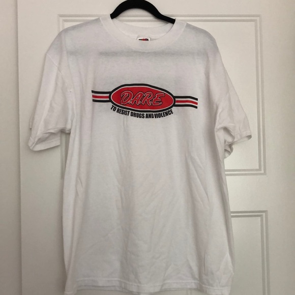 Vintage DARE T-shirt - Picture 1 of 5